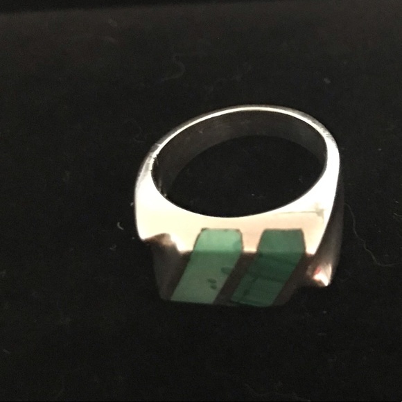 Sterling Silver Ring - Picture 3 of 6